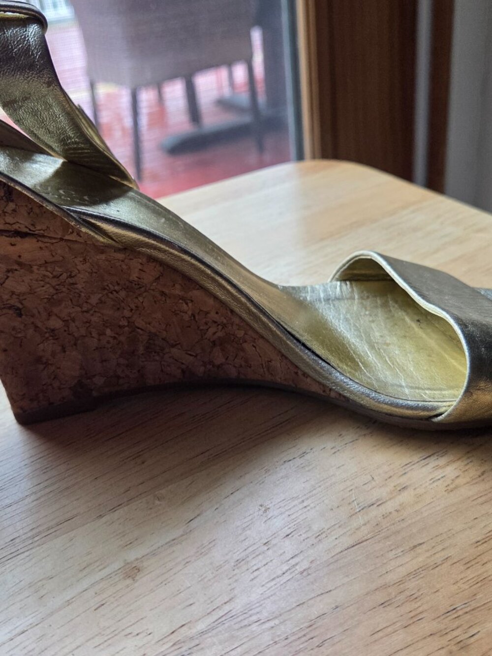 Vintage Gucci Gold Metallic Wedges - Picture 6 of 16
